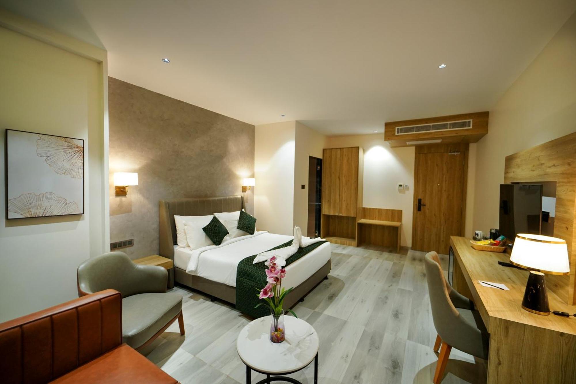 Hotel Park Inn Nellore - Near The Hospital & Highway エクステリア 写真