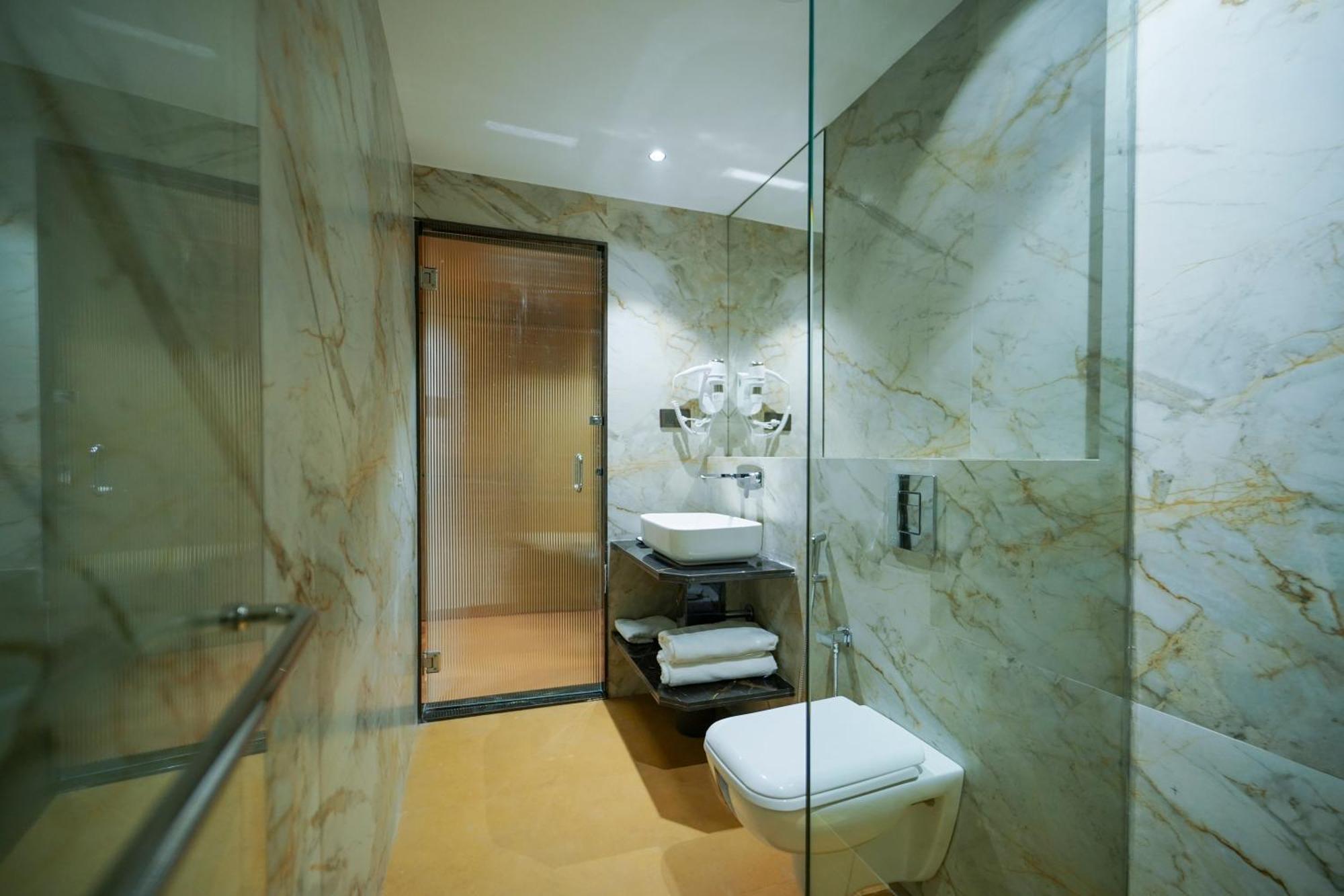 Hotel Park Inn Nellore - Near The Hospital & Highway エクステリア 写真